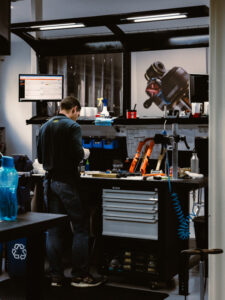 FOX KEEP IT FACTORY Service Center