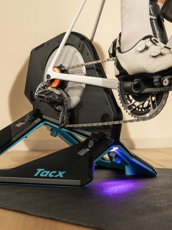 Garmin Tacx NEO 2T Zwift Cog Click 4